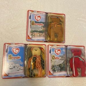 Complete Set of International Bears II